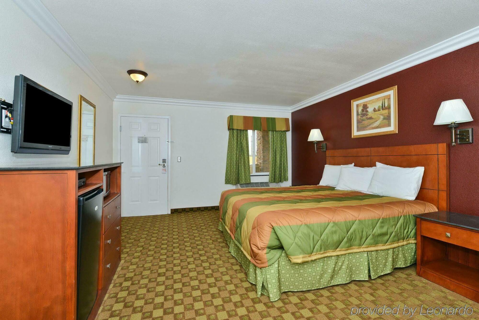 Rodeway Inn Adelanto Us 395 Exterior photo